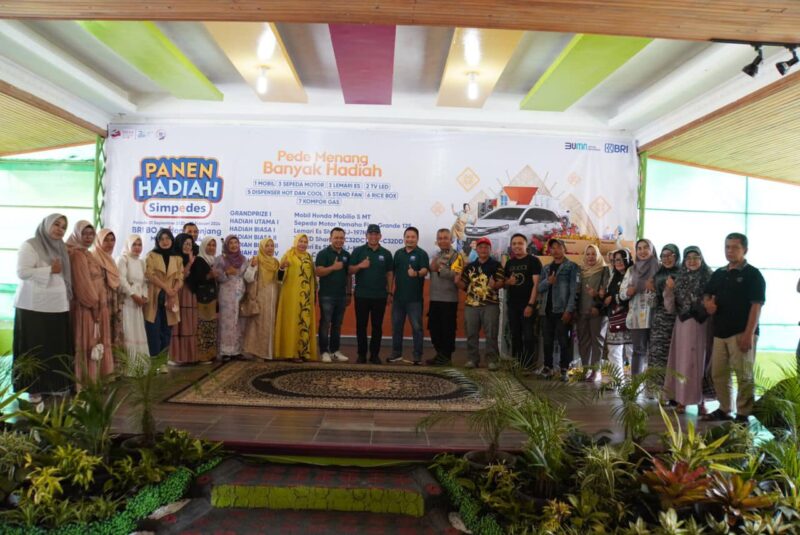Penjabat (Pj) Wali Kota Padang Panjang, H. Sonny Budaya Putra, AP, M.Si menghadiri Panen Hadiah Simpedes BRI Padang Panjang. (Foto: Diskominfo Padang Padang)