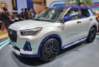 Rocky Hybrid meramaikan Booth Daihatsu di GIIAS 2024. (Foto: Daihatsu)