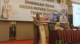 Pj Sekda Padang Yosefriawan membuka Bimtek Indeks Inovasi Daerah Tahun 2024, Senin (8/7/2024). (Foto: Diskominfo Padang)