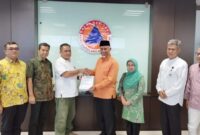 Gubernur Sumbar Mahyeldi beserta jajaran menyambangi Kantor BNPB.