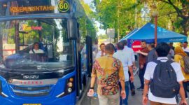 Tim Shenzhen Bus Group menjajal bus Trans Padang, Selasa (23/7/2024). (Foto: Diskominfo Padang)