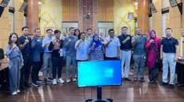Foto bersama usai penutupan FGD di Ruang Rapat Abu Bakar Jaar, Rabu (24/7). (Foto: Bappeda Padang)