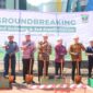 Pj Wako Padang Andree Algamar menghadiri groundbreaking refinery sekaligus fractionation plant PT PRC di kawasan Pelabuhan Teluk Bayur, Kamis (4/7/2024). (Foto: Prokopim Padang)