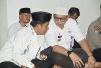 Pj Wako Padang Andree Algamar saat Tablig Akbar di Masjid Nurul Iman Padang, Jumat (5/7/2024). (Foto: Prokopim Padang)