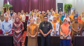 Pj Sekda Padang Yosefriawan saat membuka Pertemuan dan Evaluasi Percepatan Penanggulangan TBC di Kota Padang, di Hotel Rangkayo Basa, Selasa (9/7/2024).
