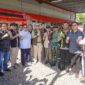 Pj Wali Kota Padang Andree Algamar Forkopimda, Ketua Bawaslu RI Rahmat Bagja, memantau PSU DPD RI Dapil Sumbar di TPS 15 Kelurahan Purus, Kecamatan Padang Barat, Sabtu (13/7/2024). 