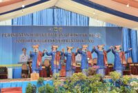 Penampilan kader PKK Padang pada Lomba Kreasi Jingle Gelari Pelangi dalam rangkaian agenda Jambore Kader PKK Berprestasi Tingkat Sumbar Tahun 2024 di Kabupaten Solok. (Foto: Prokopim Padang)