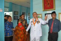 Pj Wali Kota Padang Andree Algamar mengunjungi rumah kelahiran Bagindo Aziz Chan di Alang Laweh, Jumat (19/7/2024). (Foto: Prokopim Padang)