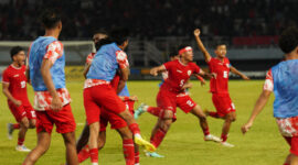 Pemain Timnas Indonesia U-19 meluapkan kegembiraan usai berhasil melaju ke final ASEAN U-19 Boys Championship 2024. (Foto: PSSI)