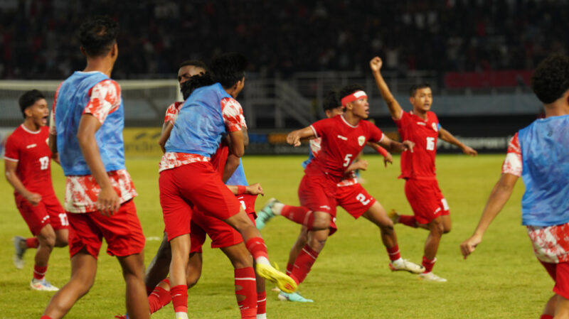 Pemain Timnas Indonesia U-19 meluapkan kegembiraan usai berhasil melaju ke final ASEAN U-19 Boys Championship 2024. (Foto: PSSI)