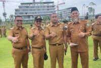 Bupati Solsel Khairunas bersama Wagub Sumbar Audy Joinaldy dan kepala daerah lainnya saat berada di IKN. (Foto: Humas Pemkab Solsel)