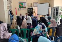Suasana sharing ilmu dokter spesialis bersama ibu hamil di wilayah kerja Puskesmas Sitiung 1. (Foto: Pemkab Dharmasraya)