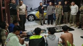 Satpol PP Padang mengamankan remaja diduga pelaku tawuran. (Foto: Humas Satpol PP Padang)