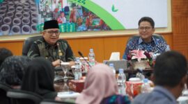 Pj Wali Kota Padang Andree Algamar membuka pelatihan pengembangan bisnis UMKM Hijau yang digelar Perwakilan BI Sumbar. (Foto: Prokopim Padang)