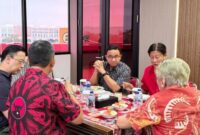 Mantan Gubernur DKI Jakarta Anies Baswedan dalam pertemuan di Kantor DPD PDIP Jakarta, Sabtu (24/8/2024). (Foto: ANTARA/HO-DPD PDIP Jakarta/aa)