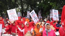 Deklarasi pasangan Wali Kota dan Wakil Wali Kota Padang M. Iqbal dan Amasrul dipadati ribuan warga, Minggu (25/8/2024). (Foto: DPD PKS Padang)