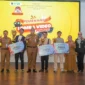 Pj Wali Kota Padang Andree Algamar bersama para pemenang lomba video pendek. 