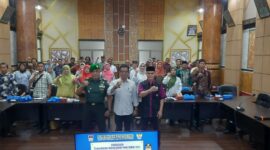 Pembukaan Sosialisasi Pengawasan Orang Asing di Ruang Abu Bakar Jaar, Balai Kota Padang, Kamis (1/8/2024).