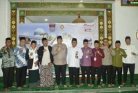Pj Wali Kota Padang Andree Algamar saat Peringatan Maulid Nabi Muhammad SAW 1446 H di Masjid Agung Nurul Iman. (Foto: Prokopim Padang)