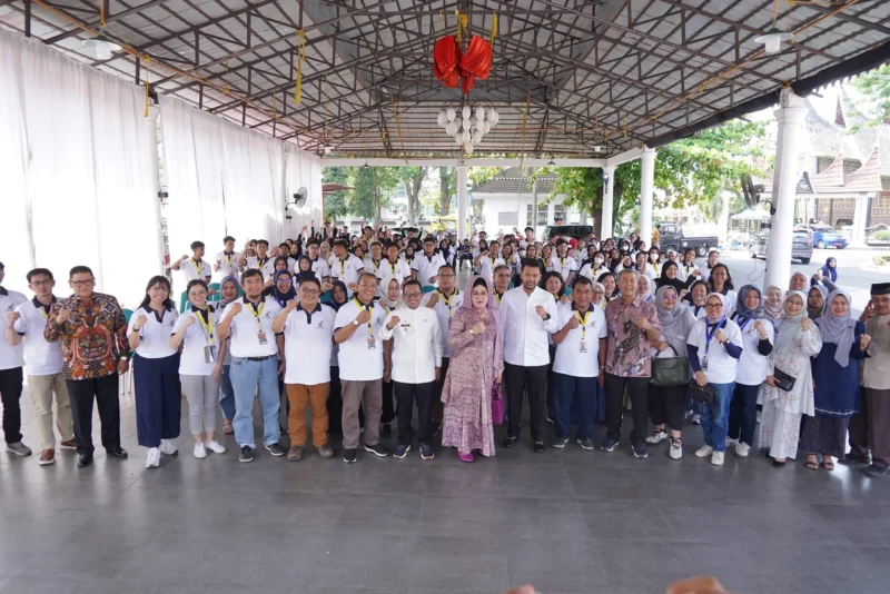 Bupati Tanah Datar Eka Putra menerima kunjungan IDSSC 2024 di Gazebo Indo Jolito, Batusangkar, Jumat (6/9/2024). (Foto: Prokopim Tanah Datar)