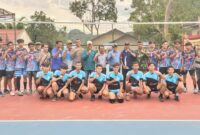 Bupati Tanah Datar Eka Putra membuka Open Turnamen Bola Voly Cup 1 di lapangan Bola Voly Tanjung Ambacang Kecamatan Lintau Buo Utara. (Foto: Prokopim Tanah Datar)