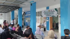 Suasana kegiatan skrining TB di Puskesmas Padang Pasir. (Foto: Diskominfo Padang)