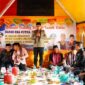 Bupati Tanah Datar, Eka Putra dianugerahi gelar warga kehormatan Nagari Simawang, Kecamatan Rambatan. (Foto: Prokopim Tanah Datar)