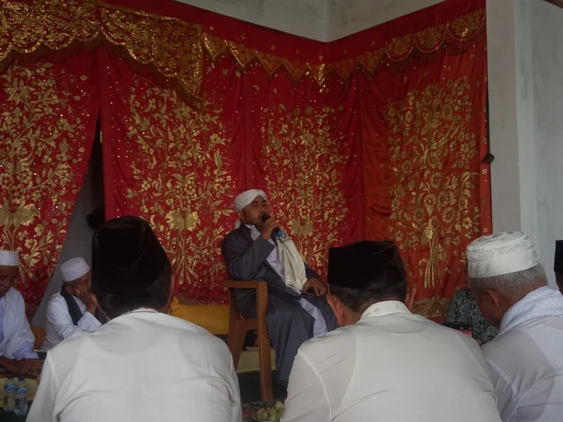 Peringatan Maulid Nabi Muhammad SAW 1446 H di Masjid Ihsan Darussalam Kelurahan Aie Pacah, Kecamatan Koto Tangah, Kota Padang. (Foto: Diskominfo Padang)