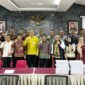 Kemendagri memberikan apresiasi terhadap kinerja Penjabat (Pj) Wali Kota Pariaman, Roberia dalam evaluasi triwulan IV. (Foto: Pemko Pariaman)