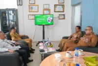 Pj Wali Kota Padang Andree Algamar beraudiensi dengan Kepala BPS Kota Padang Alfianto. (Foto: Prokopim Padang)