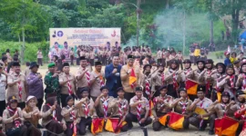 Penjabat (Pj) Wali Kota Padang Andree Algamar membuka Jambore Ranting Gerakan Pramuka Kwartir Ranting (Kwarran) 11 Koto Tangah di Bumi Perkemahan Tiger Camp, Jumat (6/9/2024). (Foto: Prokopim Padang)