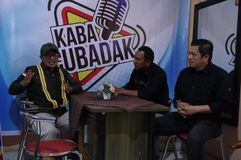 Bupati Tanah Datar, Eka Putra meresmikan podcast 