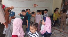 Anak-anak usia dini Ummah Islamic Learner Center Padang saat simulasi bencana gempa. (Foto: Diskominfo Padang)