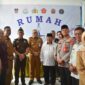 Pj Wali Kota Padang, Andree Algamar meresmikan Rumah Restorative Justice di Kecamatan Koto Tangah, Selasa (3/9/2024). (Foto: Prokopim Padang)