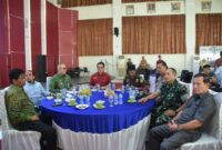 Pj Wali Kota Padang, Andree Algamar saat coffee morning bersama anggota DPRD dan Forkopimda Padang. (Foto: Prokopim Padang)