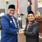 Pj Wali Kota Padang Andree Algamar bersama Ketua DPRD Padang Muharlion. (Foto: Prokopim Padang)