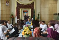 Pj Wali Kota Padang Andree Algamar menerima kunjungan Kepala Perwakilan BPK-RI Perwakilan Sumbar Sudarminto Eko Putra di Balai Kota Padang. (Foto: Prokopim Padang)