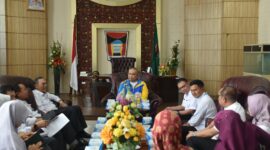 Pj Wali Kota Padang Andree Algamar menerima kunjungan Kepala Perwakilan BPK-RI Perwakilan Sumbar Sudarminto Eko Putra di Balai Kota Padang. (Foto: Prokopim Padang)