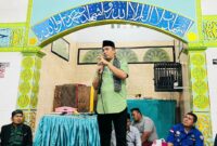 Camat Lubuk Begalung, Nofiandi Amir menghadiri peringatan Maulid Nabi Muhammad SAW 1446 H di Mushala Al-Hidayah, Kelurahan Pampangan Nan XX.