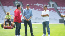 Ketua Umum PSSI Erick Thohir meninjau kesiapan Stadion Utama GBK Senayan. (Foto: PSSI)