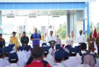 Presiden Jokowi meresmikan Jalan Tol Sigli-Banda Aceh. (Foto: Hutama Karya)
