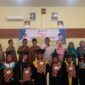 Wisuda angkatan pertama Sekolah Lansia di Kabupaten Pasaman Barat. (Foto: Diskominfo Pasbar)
