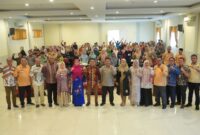 Pjs Bupati Solsel Adib Alfikri membuka Bimtek Manajemen Kasus THD Perempuan dan Anak yang diselenggarakan oleh DP2KBPP dan PA. (Foto: Humas Pemkab Solsel)