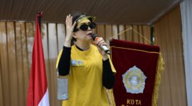 Pj Ketua PKK Ny Vanny Andree Algamar memompa semangat para kader. (Foto: Diskominfo Padang)