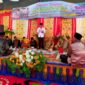 Asisten I Setdako Padang Edi Hasymi membuka Festival Alek Nagari Nan XX Kecamatan Lubeg. (Foto: Diskominfo Padang)