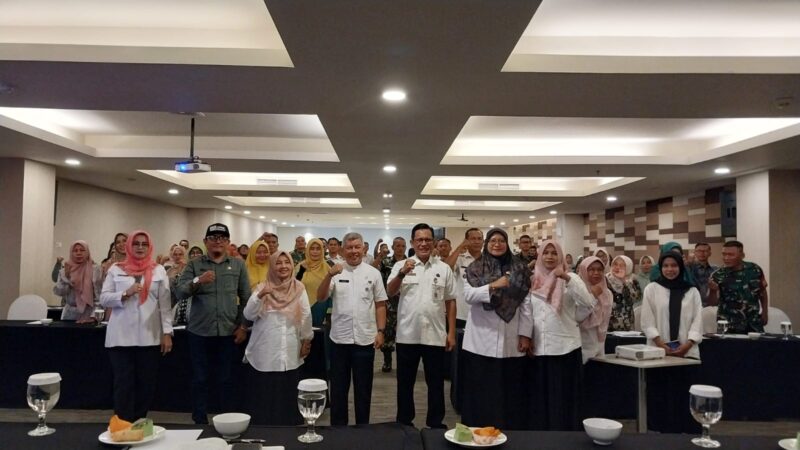 Pembukaan kegiatan pembekalan Pokja Kampung KB se-Kota Padang Tahun 2024 di salah satu hotel di Kota Padang. (Foto: Diskominfo Padang)