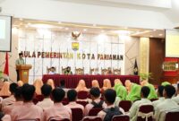 Asisten Administrasi Pembangunan dan Umum Setdako Pariaman, Elfis Candra membuka Sosialisasi Program Saga Saja di Aula Balaikota Pariaman, Jumat (18/10/2024). (Foto: Diskominfo Pariaman)