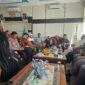 Kantor Kemenag Pasbar menggelar pertemuan klarifikasi pada Jumat (18/10/2024). (Foto: Diskominfo Pasbar)