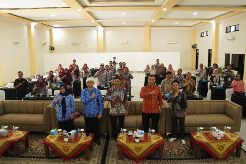 Bawaslu Kota Padang Panjang menggelar Rapat Kerja Teknis Siwaslih di Auditorium Minang Waterpark, Kamis (17/10/2024). (Foto: Diskominfo Padang Panjang)