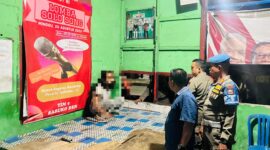 Tim gabungan menertibkan anak jalanan yang mabuk lem, Senin malam (21/10/2024). (Foto: Kecamatan Lubeg)